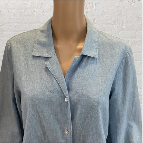 VINTAGE JOSEPHINE CHAUS -- Chambray Shirt, Front-Tie, Long Sleeve, Button Down - Picture 5 of 16